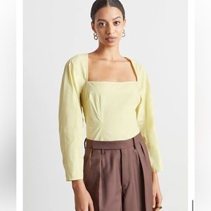 NWT Puff sleeve top